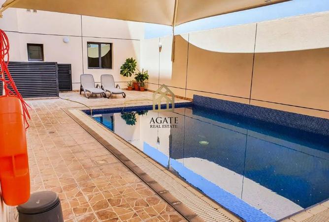 967150 - Property Image 3