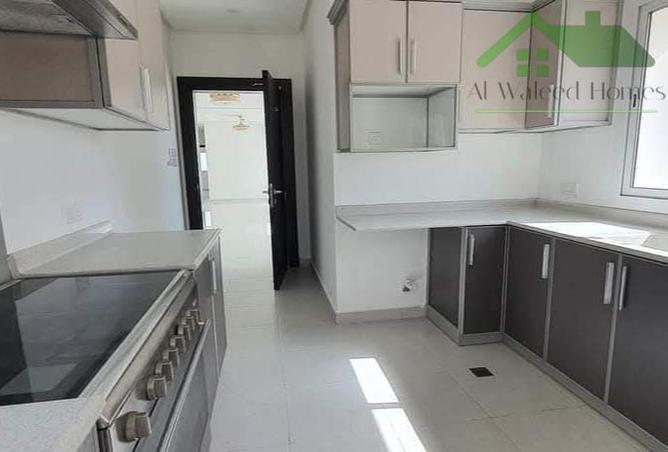 900761 - Property Image 2