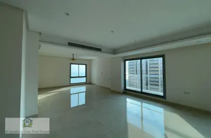 Apartment - 3 Bedrooms - 5 Bathrooms for sale in Hidd - Muharraq Governorate