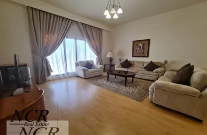 Apartment - 3 Bedrooms - 4 Bathrooms for rent in Al Juffair - Capital Governorate