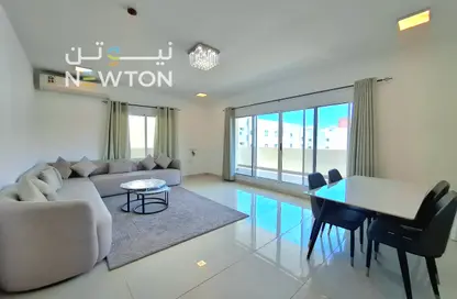 شقة - 4 غرف نوم - 3 حمامات للايجار في الحد - المحرق