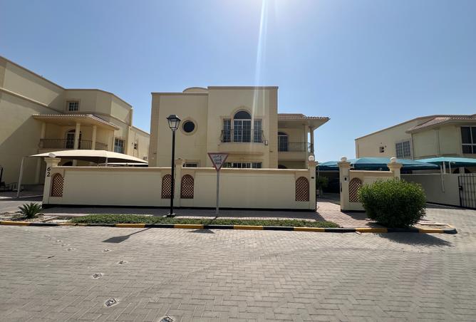 935248 - Property Image 2