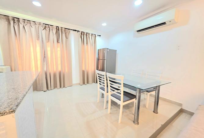 988020 - Property Image 3