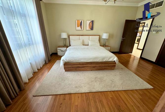 964371 - Property Image 2