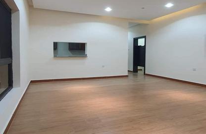 Apartment - 2 Bedrooms - 2 Bathrooms for rent in Galali - Muharraq Governorate