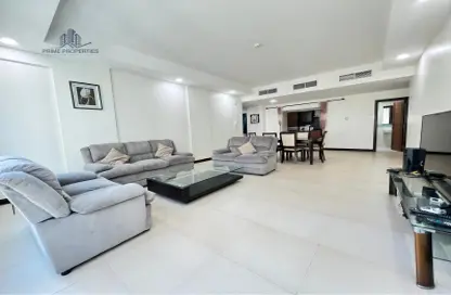 Apartment - 2 Bedrooms - 2 Bathrooms for rent in Al Juffair - Capital Governorate