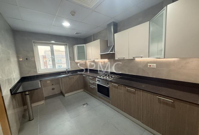 960468 - Property Image 2