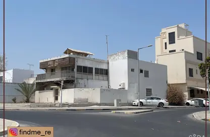 Villa - 6 Bedrooms - 6 Bathrooms for sale in Isa Town - Central Governorate
