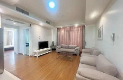Apartment - 2 Bedrooms - 2 Bathrooms for rent in Salmaniya - Manama - Capital Governorate