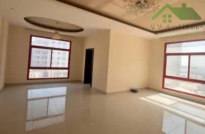 Apartment - 3 Bedrooms - 3 Bathrooms for rent in Hidd - Muharraq Governorate