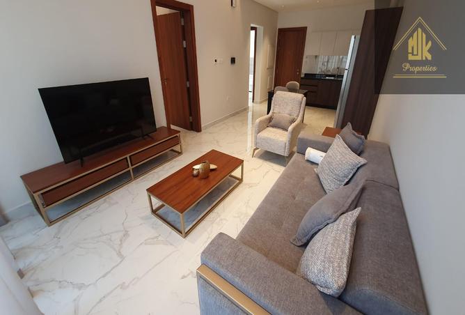 955943 - Property Image 2