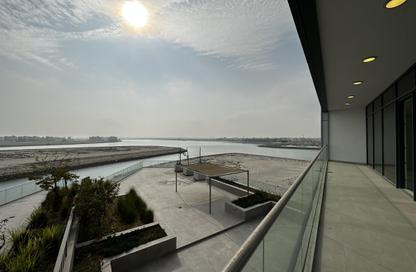 Apartment - 4 Bedrooms - 5 Bathrooms for sale in Canal View - Dilmunia Island - Muharraq Governorate