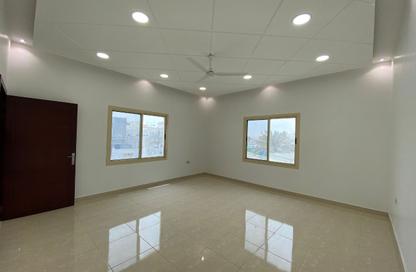 Villa - 5 Bedrooms - 5 Bathrooms for rent in Samaheej - Muharraq Governorate