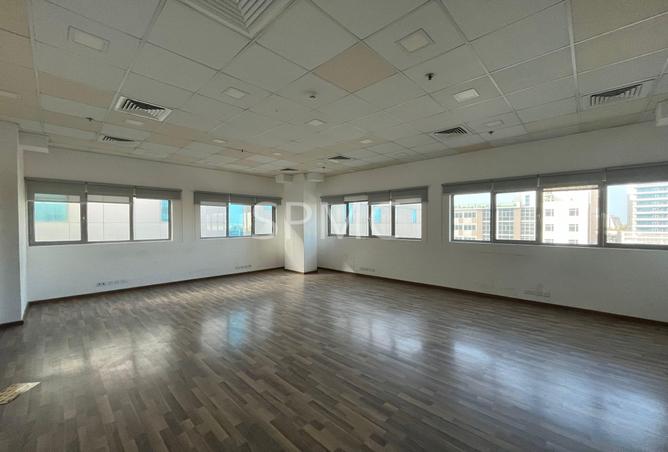 992113 - Property Image 2