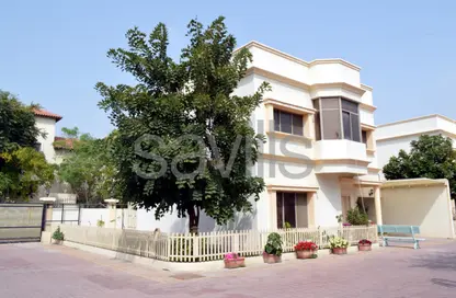 Outdoor Building image for: Villa - 3 Bedrooms - 3 Bathrooms for rent in Adliya - Manama - Capital Governorate, Image 1
