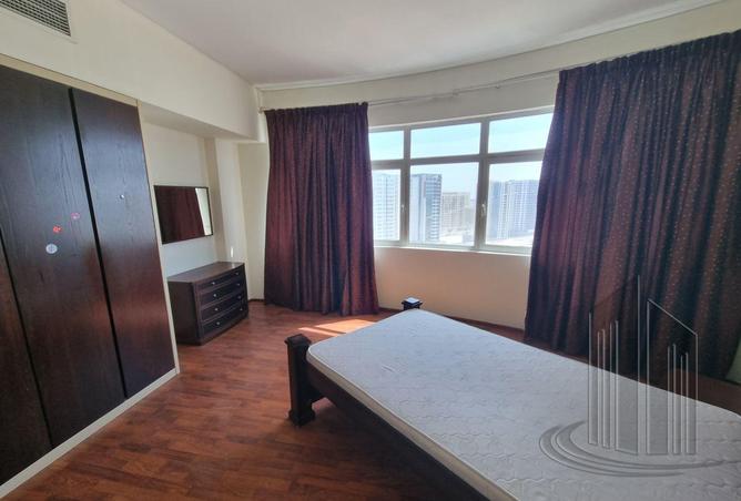 957528 - Property Image 3