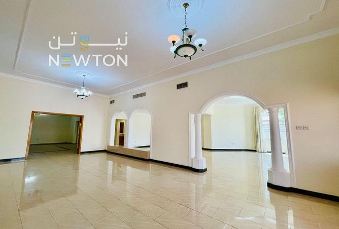 954320 - Property Image 3