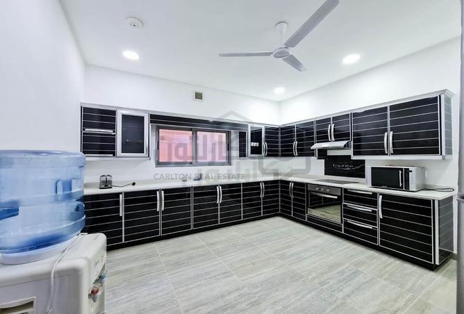 935344 - Property Image 2