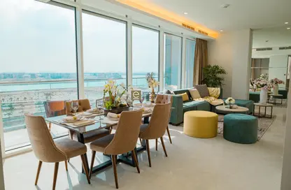 Living / Dining Room image for: Apartment - 3 Bedrooms - 4 Bathrooms for rent in Canal View - Dilmunia Island - Muharraq Governorate, Image 1