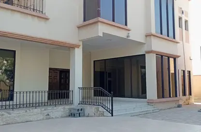 Villa - 4 Bedrooms - 6 Bathrooms for rent in Tubli - Central Governorate