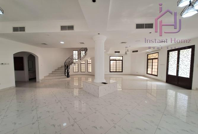 992726 - Property Image 2