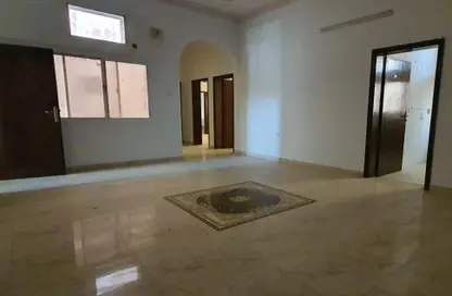 Apartment - 2 Bedrooms - 2 Bathrooms for rent in Arad - Muharraq Governorate