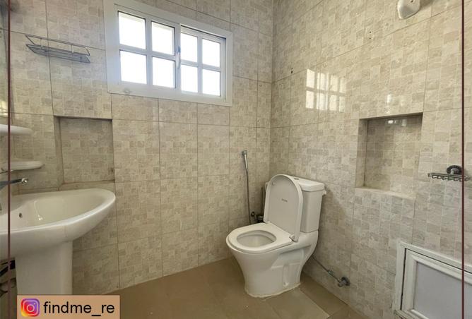 960212 - Property Image 3