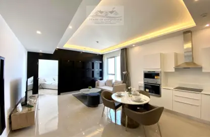 Living / Dining Room image for: Apartment - 1 Bedroom - 1 Bathroom for rent in Al Juffair - Capital Governorate, Image 1