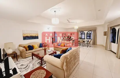 Villa - 4 Bedrooms - 4 Bathrooms for rent in Al Juffair - Capital Governorate