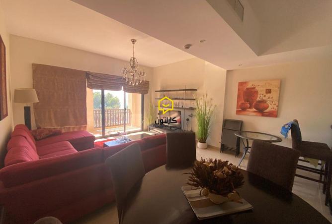 957929 - Property Image 2