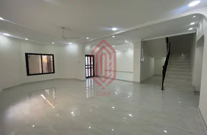 فيلا - 3 غرف نوم - 3 حمامات للايجار في توبلي - المحافظة الوسطى