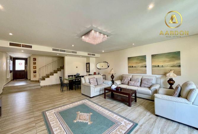 960387 - Property Image 2
