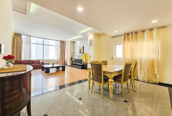 990146 - Property Image 3