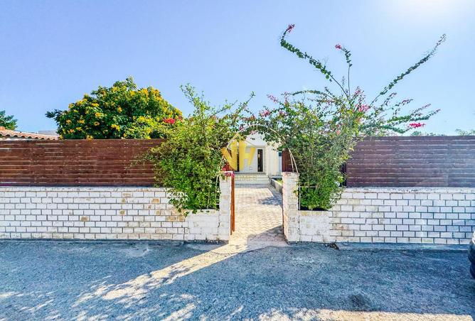 983519 - Property Main Image