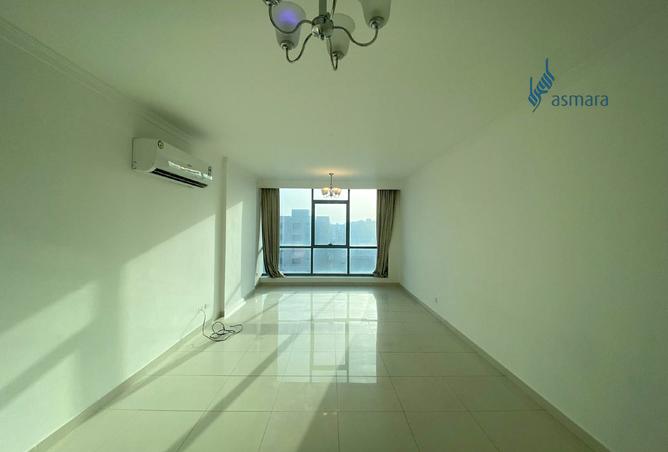 923622 - Property Image 2