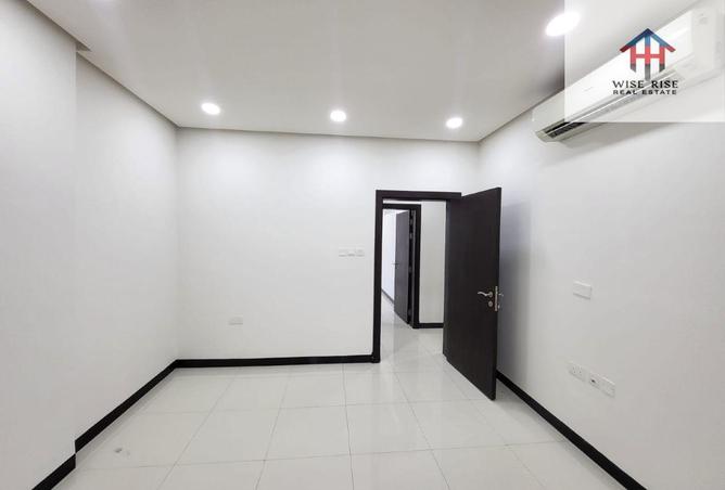 975133 - Property Image 3