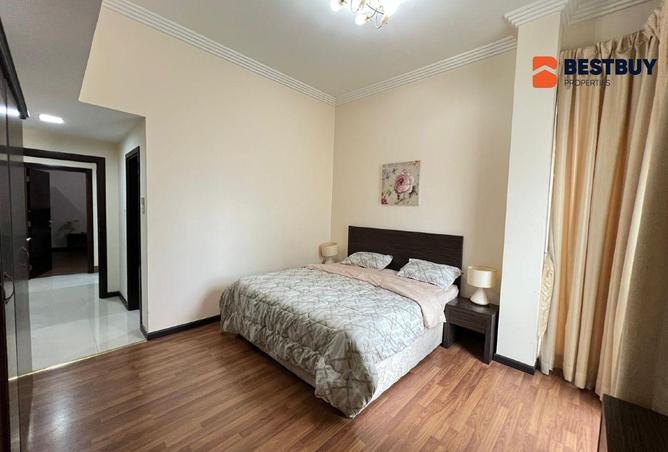 983989 - Property Main Image