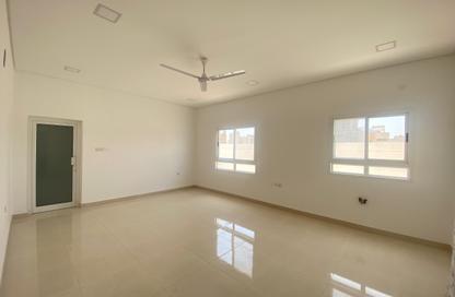 Apartment - 2 Bedrooms - 2 Bathrooms for rent in Zinj - Manama - Capital Governorate