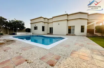 فيلا - 3 غرف نوم - 4 حمامات للايجار في الجنبية - المحافظة الشمالية