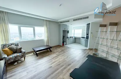 Apartment - 1 Bedroom - 2 Bathrooms for sale in Sanabis - Manama - Capital Governorate