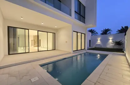 Villa - 5 Bedrooms - 5 Bathrooms for rent in Janabiya - Northern Governorate