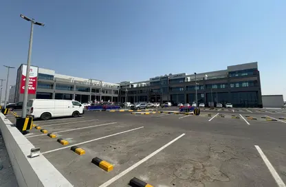 متجر - استوديو - 4 حمامات للايجار في مدينة حمد - المحافظة الشمالية