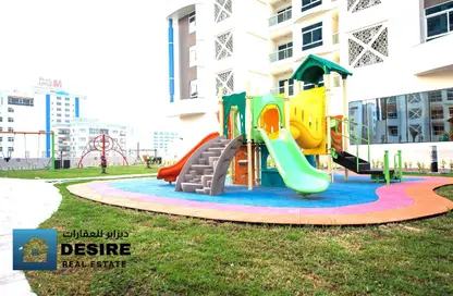 Apartment - 2 Bedrooms - 2 Bathrooms for rent in Al Juffair - Capital Governorate