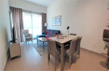 Living / Dining Room image for: Apartment - 2 Bedrooms - 2 Bathrooms for rent in Um Al Hasam - Manama - Capital Governorate, Image 1