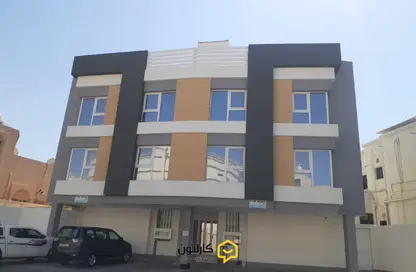 عمارة بالكامل - 8 غرف نوم - 8 حمامات للبيع في الحجيات - الرفاع - المحافظة الجنوبية