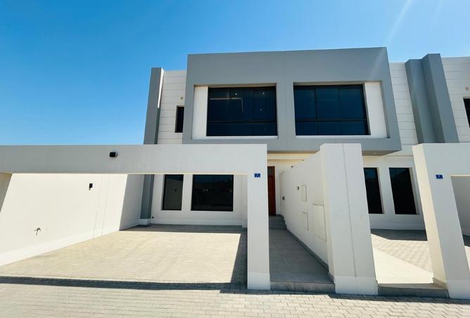 فيلا - 3 غرف نوم - 4 حمامات للايجار في العدلية - المنامة - محافظة العاصمة