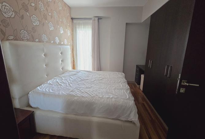 957606 - Property Image 2