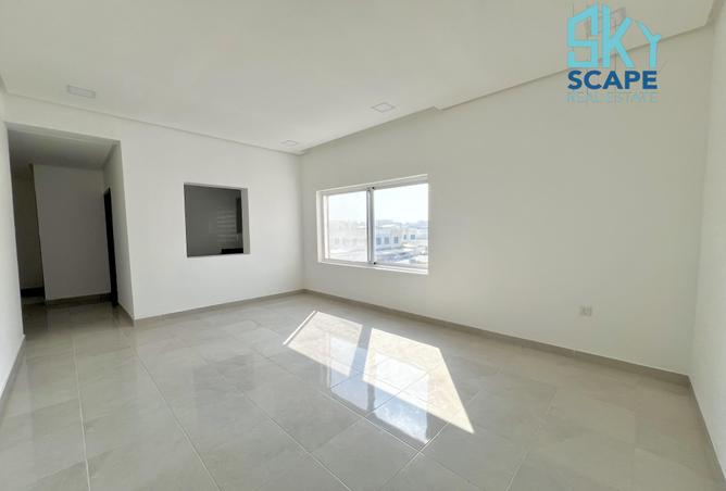 960632 - Property Image 2