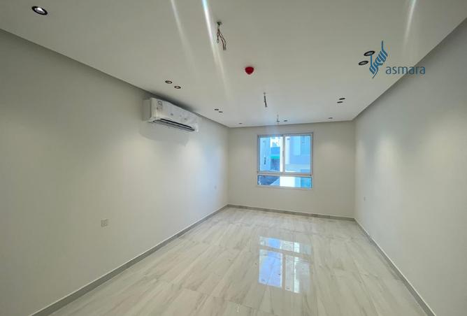 916922 - Property Image 2