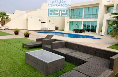 Pool image for: Villa - 4 Bedrooms - 5 Bathrooms for rent in Durrat Al Bahrain - Southern Governorate, Image 1